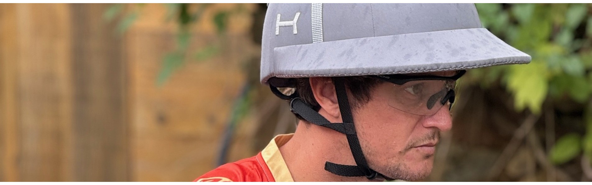 https://kronopolo.fr/image/cache/catalog/Blog%20Banners/bespoke%20polo%20helmet%20builder-1903x596.jpg