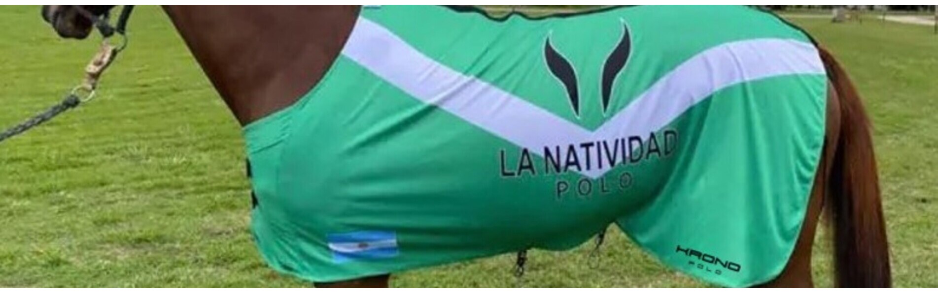 https://kronopolo.fr/image/cache/catalog/Blog/La%20Natividad%20Polo%20Field%20Blanket%20(1)%20(1)-1903x596.jpg